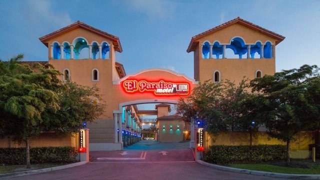 El Paraiso Hotel